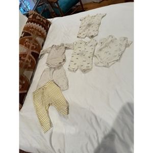 Lot of Pehr Onesies and Sleepers 0-3m